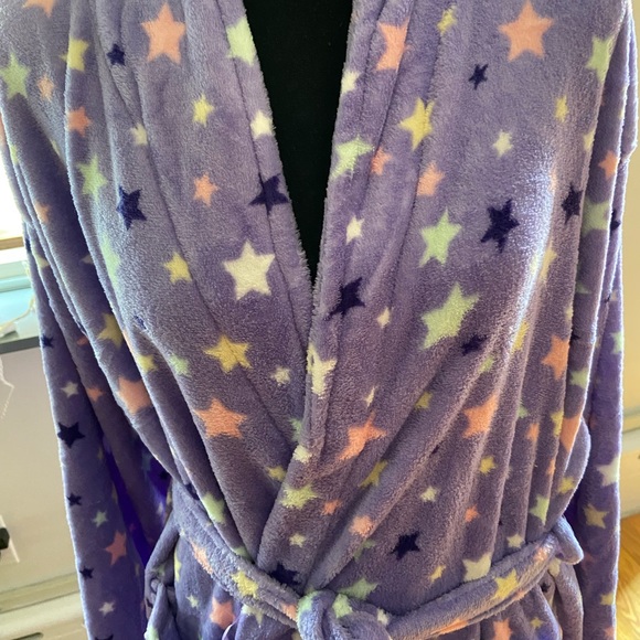 SOLD….Robe - Picture 2 of 4